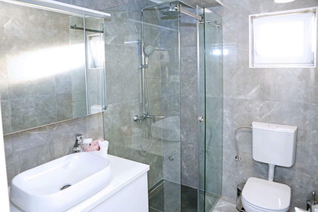 Apartment Villa Grga Zara Esterno foto